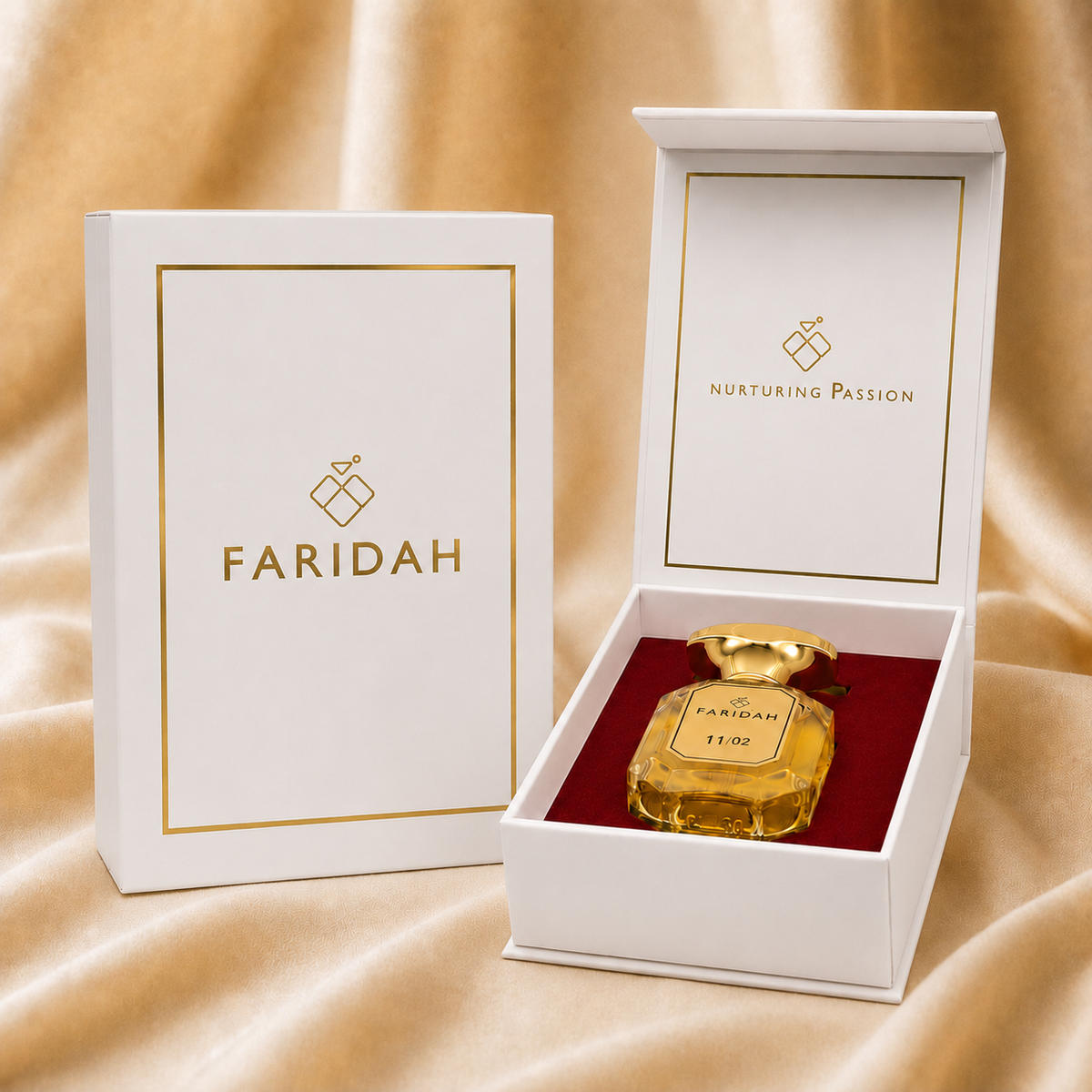 Faridah Royal 11/02 30ml luxury perfume bottle close-up, gold cap detail